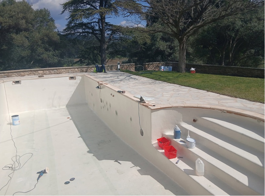 Rénovation piscine béton en polyester4